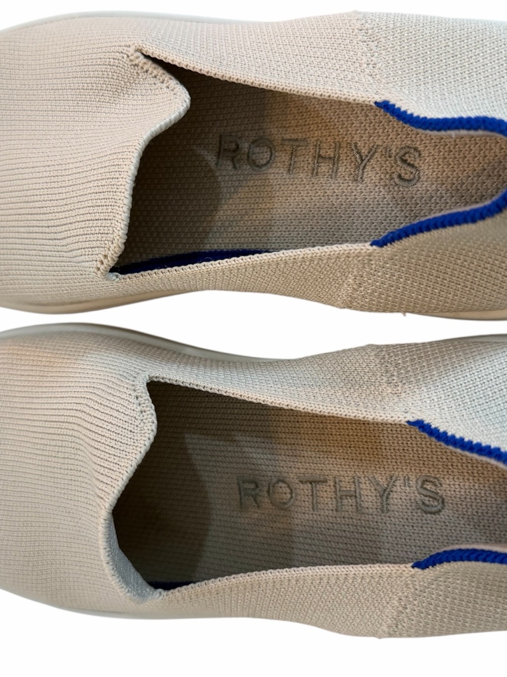 Rothy's Slip-On Loafers in sand with Navy Heel Trim size 5.5 - Picture 3 of 9